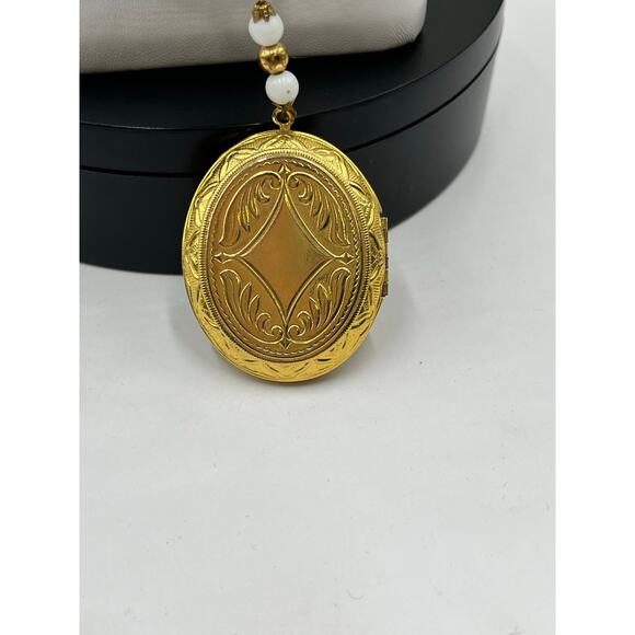 ART Arthur Pepper Vintage Signed Triple Strand Gold Tone Locket Necklace - Picture 7 of 15